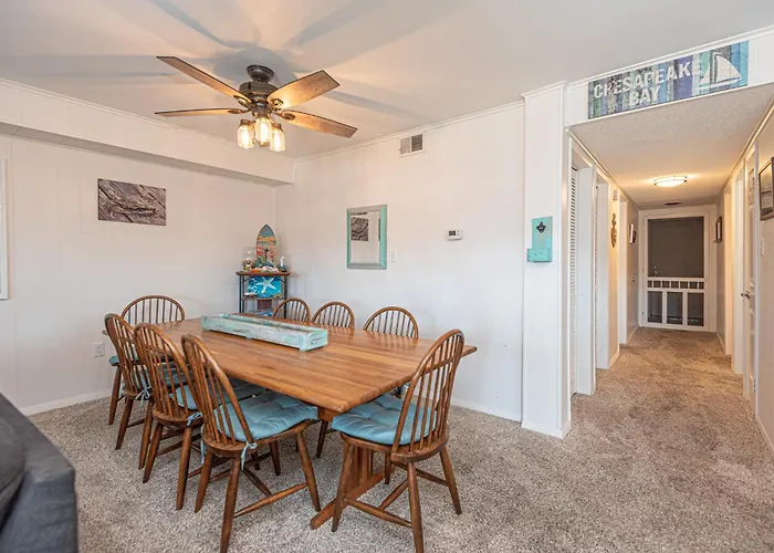 Poolside Bayfront Sunset Views 2 Parking Spots Midtown Oc Holiday home